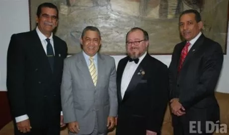 http://eldia.com.do/image/article/91/460×390/0/65360014-F3AB-4D21-AA97-3246DAD6B8FD.jpeg