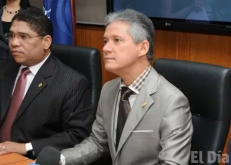 http://eldia.com.do/image/article/92/460×390/0/6BE5D86C-BED4-4E4E-91D2-2CAF4BCA34BC.jpeg