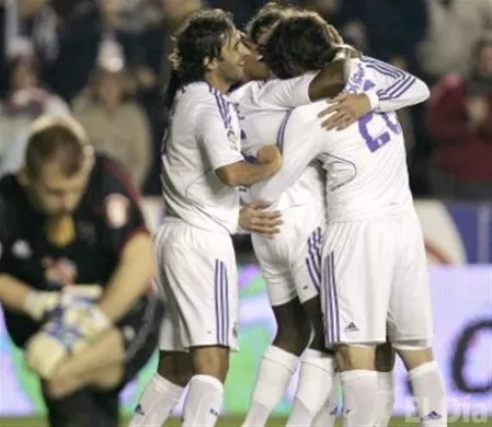 http://eldia.com.do/image/article/91/460×390/0/A89C329F-92E3-470F-874E-CE3790681D7E.jpeg