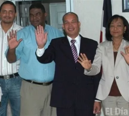 http://eldia.com.do/image/article/91/460×390/0/CFE2FD80-7C20-4748-AE85-0002F4E7D332.jpeg