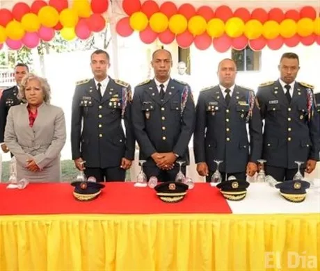 http://eldia.com.do/image/article/94/460×390/0/2F072D00-3A92-44F6-B32C-4F6D96BCBE88.jpeg