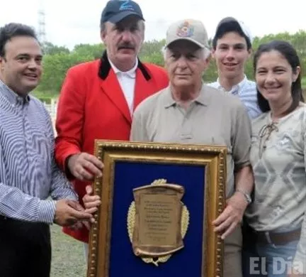 http://eldia.com.do/image/article/98/460×390/0/7A5AAE4D-E530-4036-BADE-1C2A8F9E1F01.jpeg