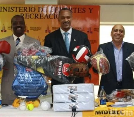http://eldia.com.do/image/article/98/460×390/0/919E764A-F449-44D8-8192-B58CC04C2742.jpeg