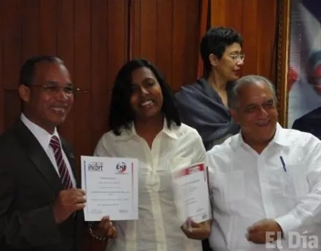 http://eldia.com.do/image/article/99/460×390/0/AF797C32-C2F1-4F4B-9CAA-604355E7EC88.jpeg