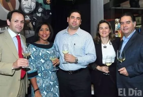 http://eldia.com.do/image/article/99/460×390/0/D6E0568F-2F97-4319-9FBE-7C3199A5B942.jpeg