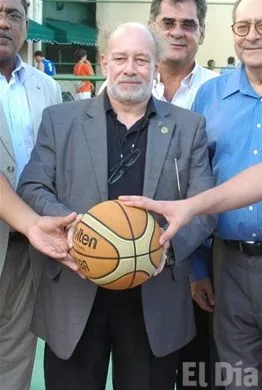 http://eldia.com.do/image/article/103/460×390/0/1342C01D-4B0C-4C97-81B3-69006E1B73EE.jpeg