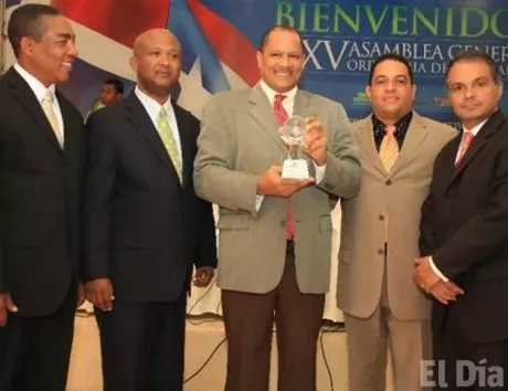 http://eldia.com.do/image/article/100/460×390/0/3ADD9DD2-3F8A-4096-B9A0-0E58EC2893C8.jpeg