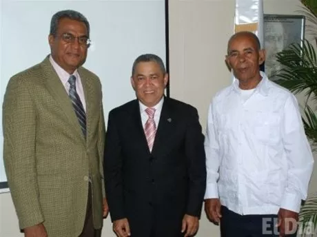 http://eldia.com.do/image/article/101/460×390/0/8B624794-1F6F-4C49-BEBF-AEE308D2F557.jpeg