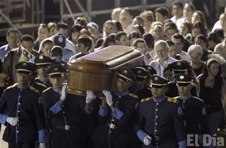 http://eldia.com.do/image/article/99/460×390/0/8DDE92B5-CF84-4CDB-8D07-0FD312A31EB3.jpeg