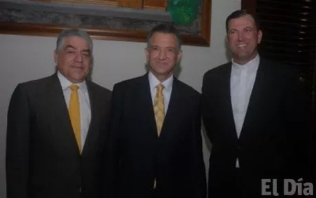 http://eldia.com.do/image/article/100/460×390/0/AAE336E1-7988-4D0D-9578-115A14B98D19.jpeg