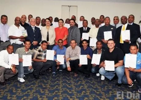 http://eldia.com.do/image/article/104/460×390/0/2F2950EF-53D1-4B7E-94A5-C748FE313F9F.jpeg