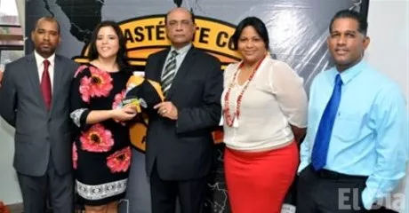 http://eldia.com.do/image/article/103/460×390/0/62EB2111-68DD-4BAA-A691-6858A8AA6F46.jpeg
