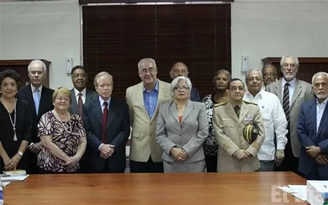 http://eldia.com.do/image/article/103/460×390/0/BFCBA635-7457-4F54-9355-7746900092E4.jpeg