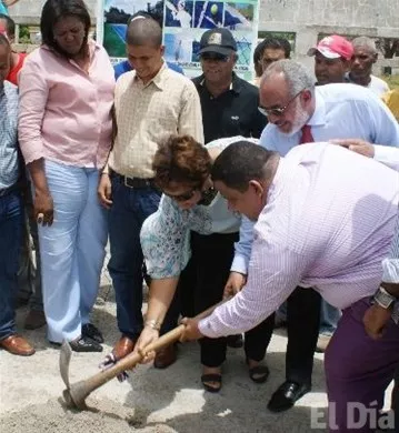 http://eldia.com.do/image/article/106/460×390/0/D0DD6275-3EA7-4CF4-82CF-DBF219C187A9.jpeg