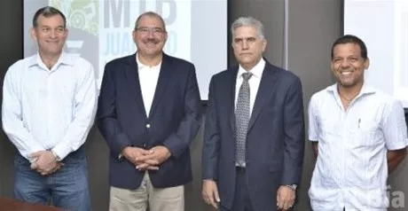 http://eldia.com.do/image/article/108/460×390/0/2A41554F-3ED6-4452-88CA-2B80A8F427A9.jpeg