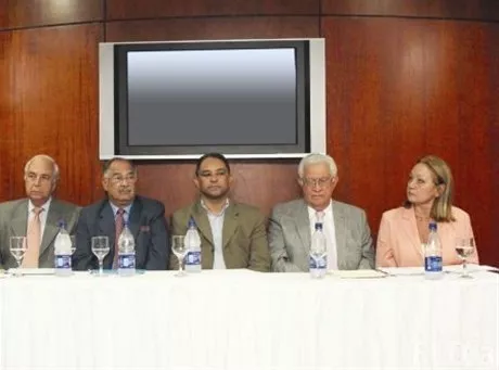 http://eldia.com.do/image/article/107/460×390/0/41E03BAD-ABB3-4EF7-96BA-549F23E84BC1.jpeg