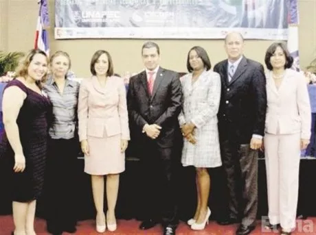 http://eldia.com.do/image/article/108/460×390/0/43693D57-EEC6-4C1A-B87C-466E8DA36130.jpeg