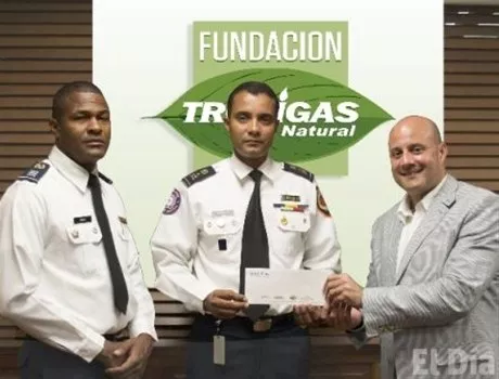 http://eldia.com.do/image/article/111/460×390/0/04DB6F4E-F1BC-4CE7-AF46-FCAF850388F2.jpeg