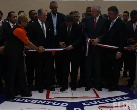 http://eldia.com.do/image/article/112/460×390/0/5452AC16-0A96-4127-8823-17F441B52FA2.jpeg