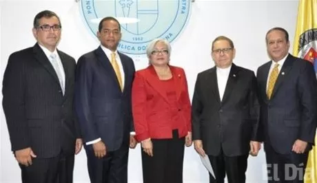 http://eldia.com.do/image/article/110/460×390/0/8919EC6A-8DC2-4C64-8626-2208F80AFDC0.jpeg