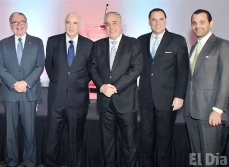 http://eldia.com.do/image/article/112/460×390/0/CE8C3690-E374-4852-BC5F-6EDA5C154599.jpeg