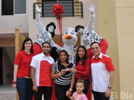 http://eldia.com.do/image/article/112/460×390/0/D7E7D835-38EB-4AAF-9837-620E083E9117.jpeg