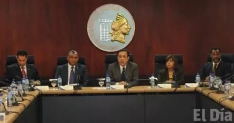http://eldia.com.do/image/article/117/460×390/0/A8397AA3-A81F-48B7-AC40-1CA00B4DE040.jpeg