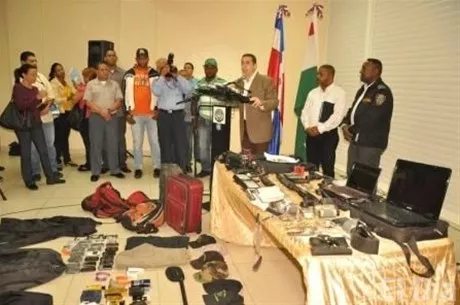 http://eldia.com.do/image/article/121/460×390/0/6CA9D2E8-0F38-49A9-B683-AAE3A2EF4B1C.jpeg http://eldia.com.do/image/article/121/460×390/0/6CA9D2E8-0F38-49A9-B683-AAE3A2EF4B1C.jpeg