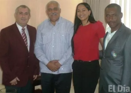 http://eldia.com.do/image/article/123/460×390/0/01533186-2F3A-4A86-8601-E699C55A1B51.jpeg