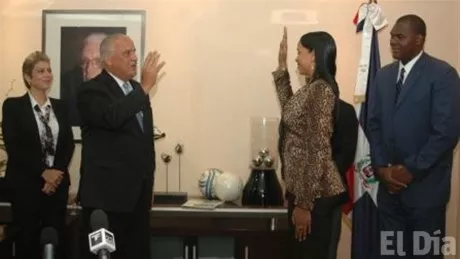 http://eldia.com.do/image/article/122/460×390/0/E2B90846-AFEE-4ECE-8813-ABE3B4542037.jpeg