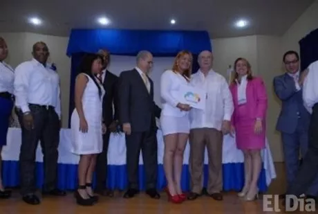 http://eldia.com.do/image/article/127/460×390/0/5D52BDA2-39C7-46F6-88BD-4D58226E9CDF.jpeg