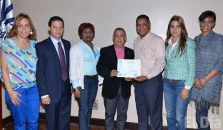 http://eldia.com.do/image/article/126/460×390/0/7CF99056-C349-428B-8E54-12ED468A6800.jpeg