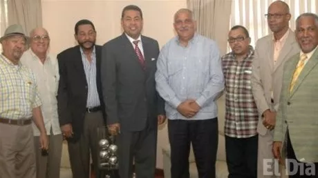 http://eldia.com.do/image/article/129/460×390/0/10DAE848-86BD-42DA-BC7A-B62B50EFAE6E.jpeg