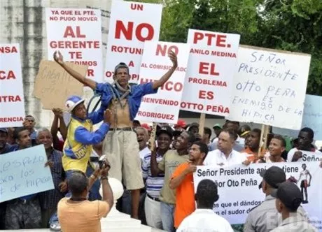 http://eldia.com.do/image/article/142/460×390/0/735CD611-2355-4EF0-AF40-DAC52268501F.jpeg