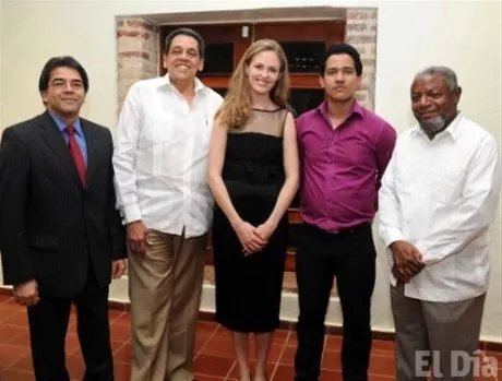 http://eldia.com.do/image/article/140/460×390/0/7D65E33E-E1FE-43CE-BE09-980ED8EAD14D.jpeg