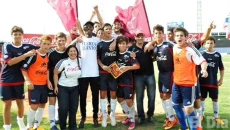 http://eldia.com.do/image/article/145/460×390/0/661D7639-6C6E-445A-BA26-DE09583C253F.jpeg