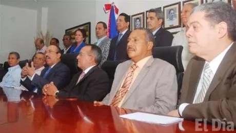 http://eldia.com.do/image/article/144/460×390/0/A0FAC643-30B3-4EE2-BD88-E483DEA02FF6.jpeg
