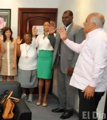 http://eldia.com.do/image/article/145/460×390/0/AC6E4F23-F6AD-4AAC-A81C-A3A645CD384B.jpeg
