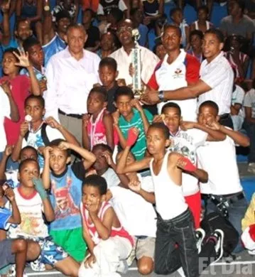 http://eldia.com.do/image/article/143/460×390/0/B2691D0D-82D1-4B88-AB01-7B36A6C1B368.jpeg