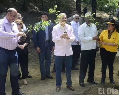 http://eldia.com.do/image/article/147/460×390/0/9DB8C99D-53F0-473F-9C2E-5D359293F734.jpeg