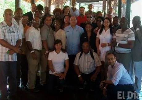 http://eldia.com.do/image/article/148/460×390/0/AEE0FC3D-A986-4BAD-A2D1-3E3943308D2D.jpeg