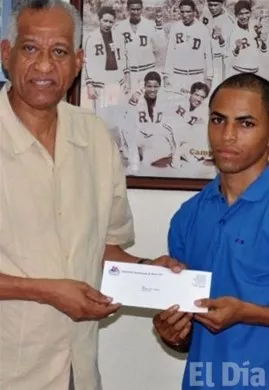http://eldia.com.do/image/article/148/460×390/0/BED2F5F0-834B-4343-9AC9-79018411C2E3.jpeg