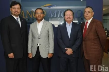 http://eldia.com.do/image/article/152/460×390/0/6E929D1A-2B8E-4715-9270-0567FA8A9F4C.jpeg