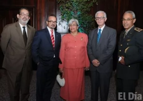 http://eldia.com.do/image/article/155/460×390/0/F6C073D2-0F85-4639-9F71-164CD98B5673.jpeg