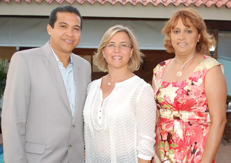 Orlando Vargas, Beatriz Dustch y Rocío Ortega.