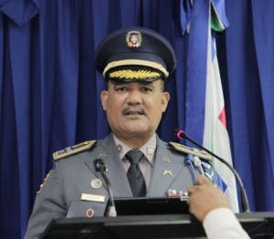 Policía incrementará patrullaje alrededor de bares y colmadones