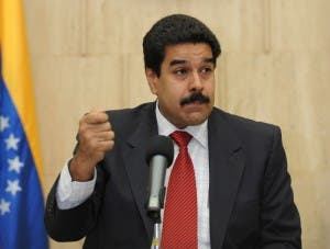 Maduro dice que quien se mete con Diosdado Cabello se mete con él