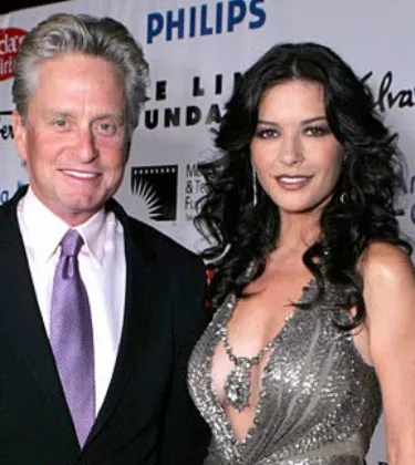 Michael Douglas y  Zeta Jones.