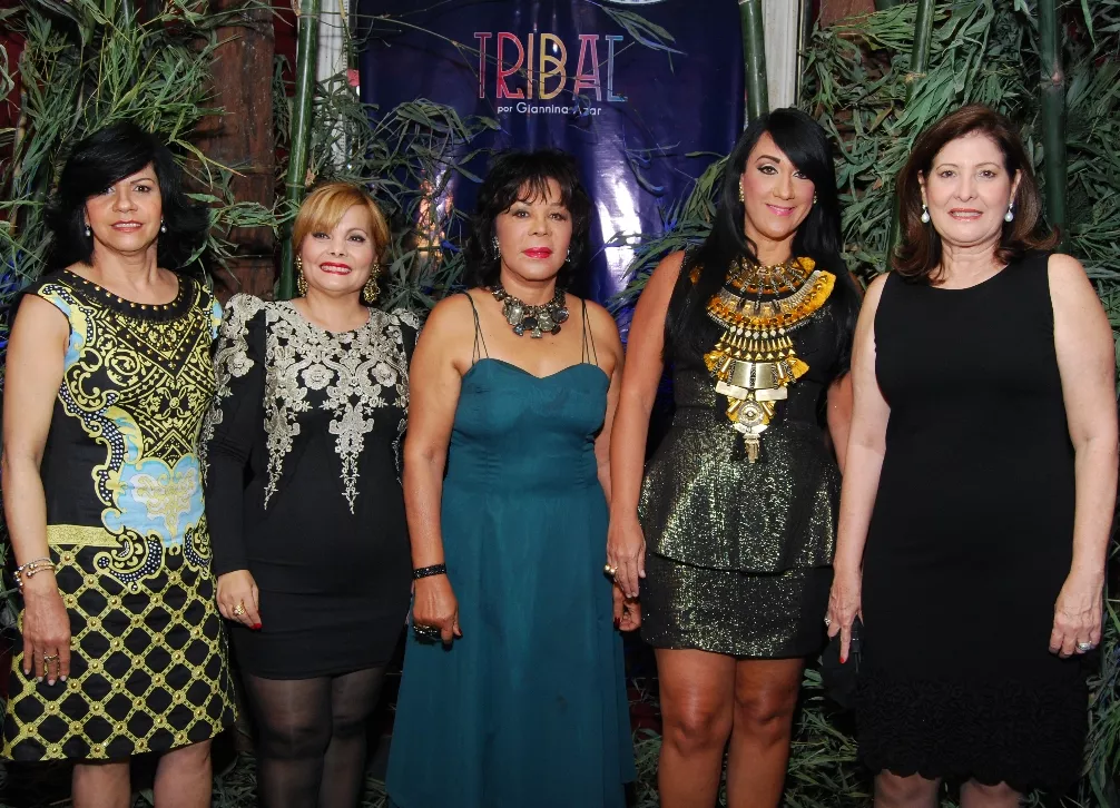 María de Félix, Rommy Grullón, Ruth de Pérez, Gianina Azar y Mirka Morales.