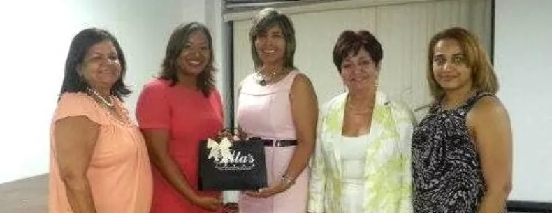Ana Angélica Moreno, Irene Morillo, Rita Soriano, Margarita Mendoza y Alexandra Morales.